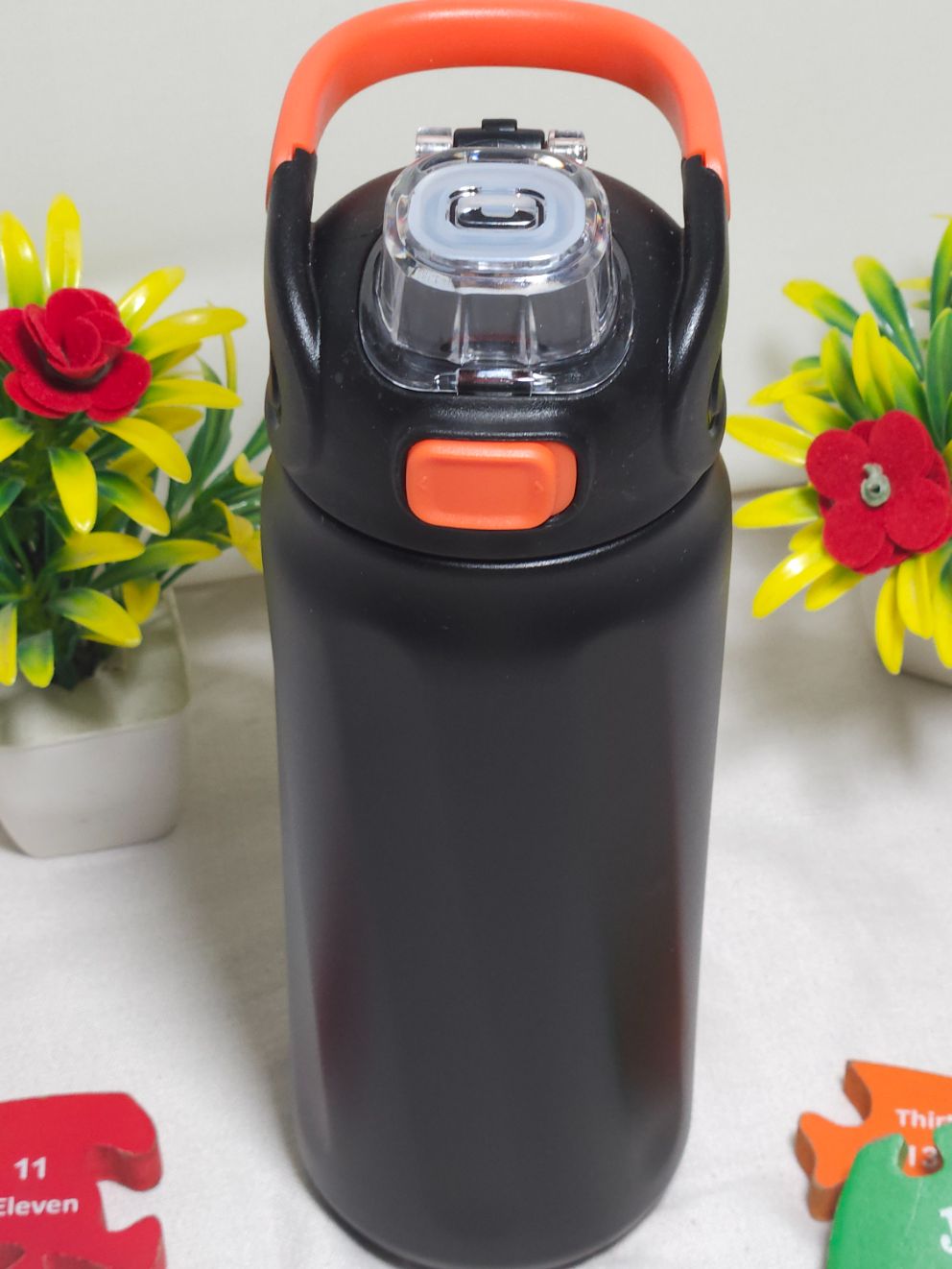 Slainless Steel High Quality Water Bottle With Strow 680ML