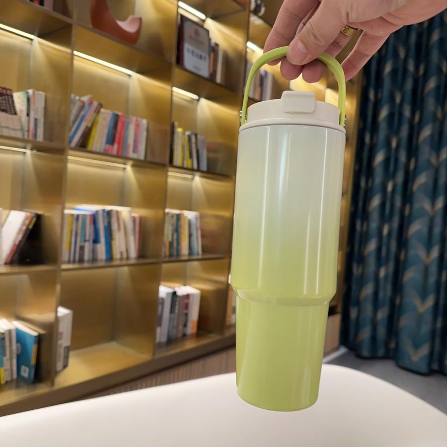 Tumbler Macaroon Gradasi Tumbler With Handle 890ML / Tumbler Aesthetic Viral | Insulated Tumblers With Lids And Straws: Colorful Stainless Steel Water Tumbler With Straw, Lightweight for Daily Use, Design |