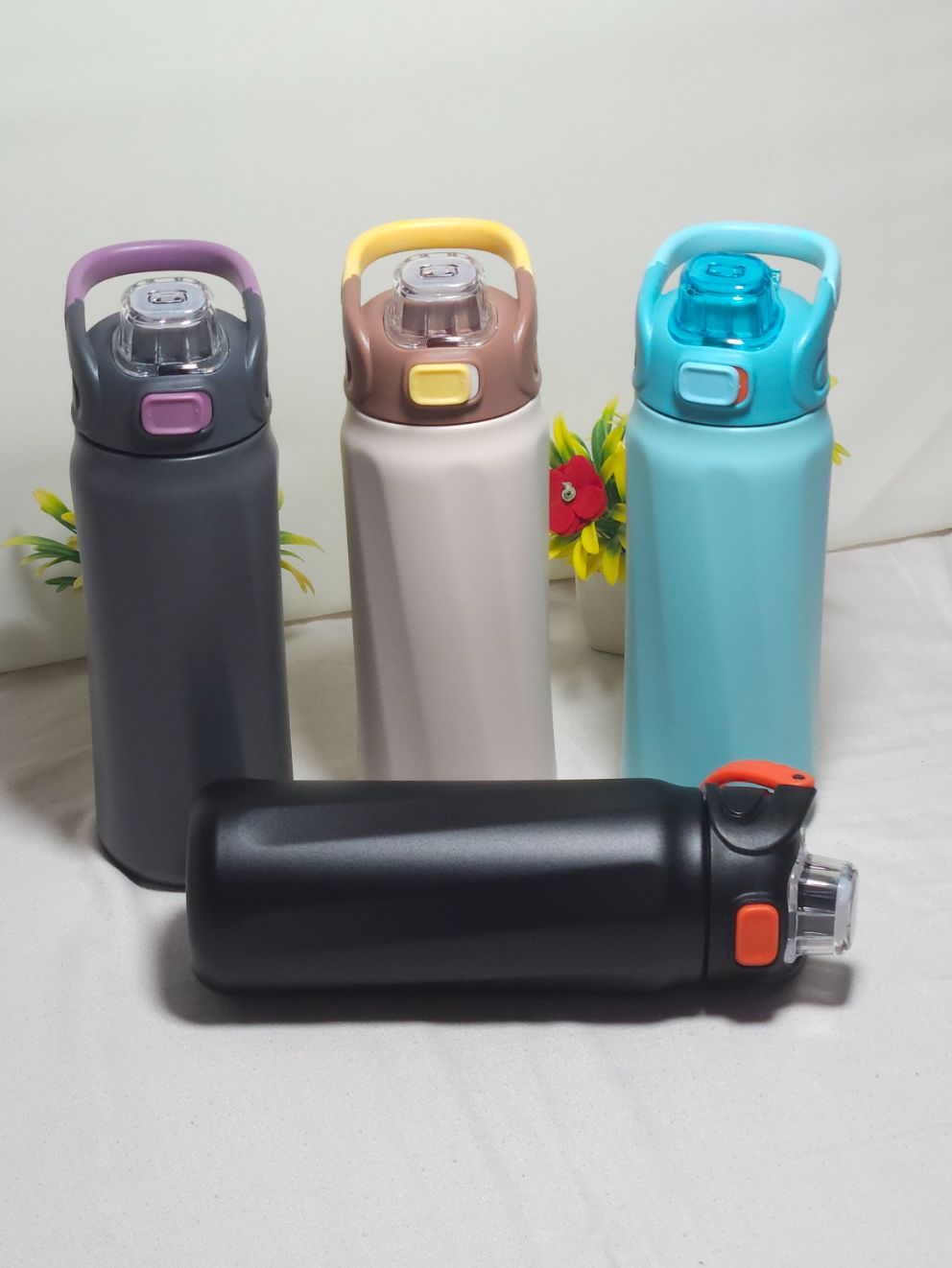 Slainless Steel High Quality Water Bottle With Strow 680ML