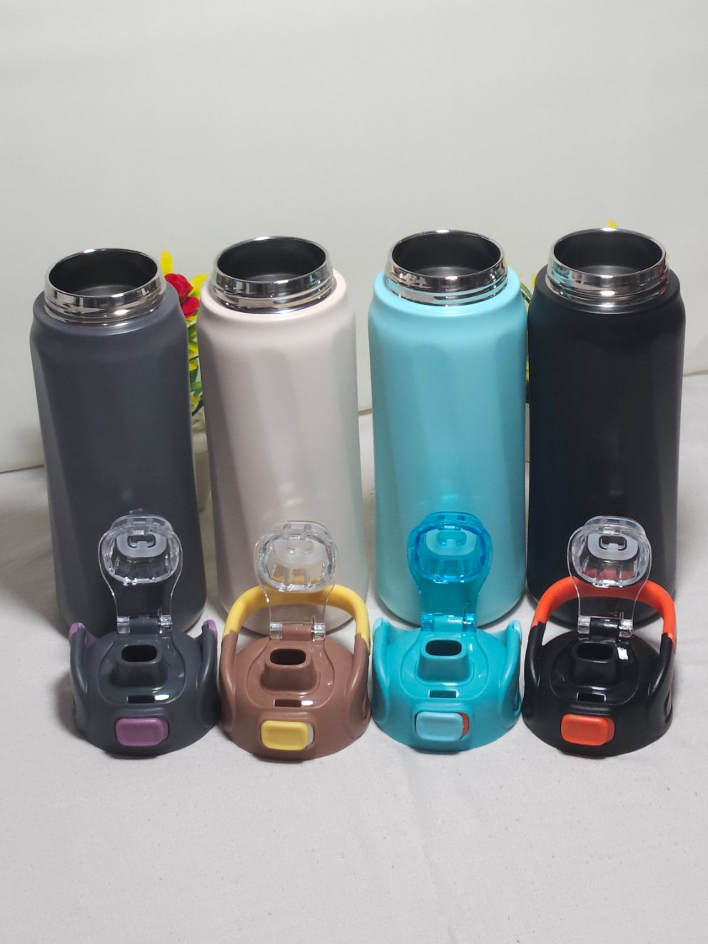 Slainless Steel High Quality Water Bottle With Strow 680ML